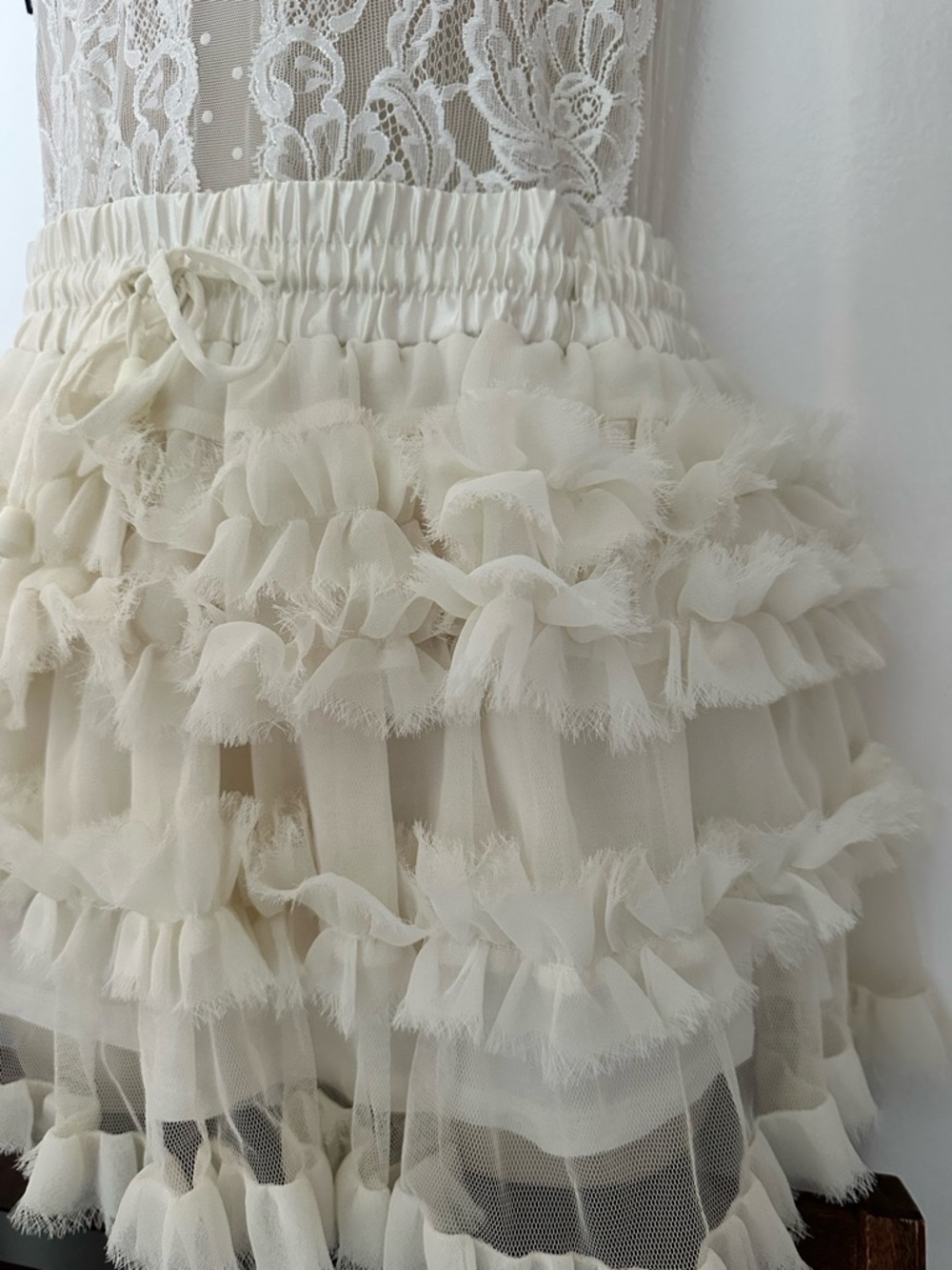 Vintage Women's White Ruffle Layered Mini Skirt - Unbranded - Picture 5 of 10